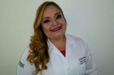 Profissional Farmacêutica em Farmácia de Manipulação