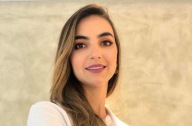 Como ocorre a farmácia clínica em UTI